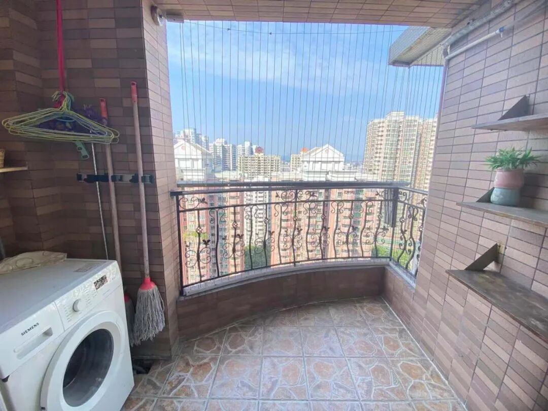 天河北总价900万 | 华标广场，97平，精装大三房、采光好、业主急售！