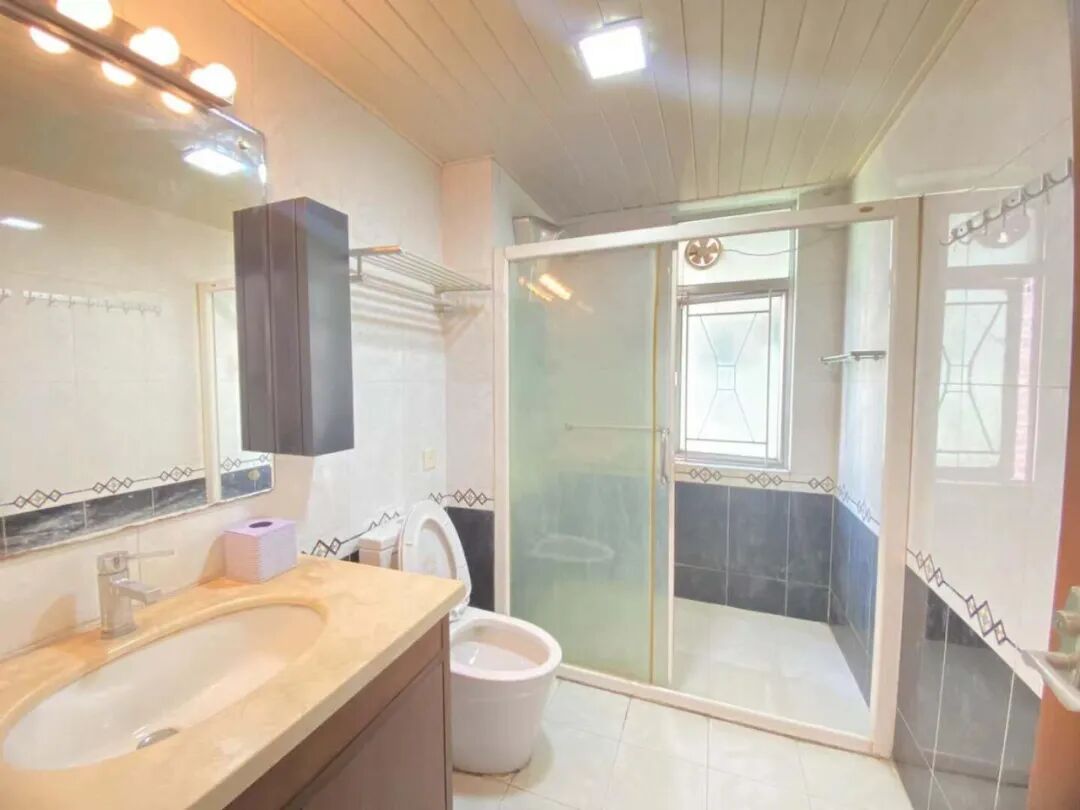 天河北总价900万 | 华标广场，97平，精装大三房、采光好、业主急售！