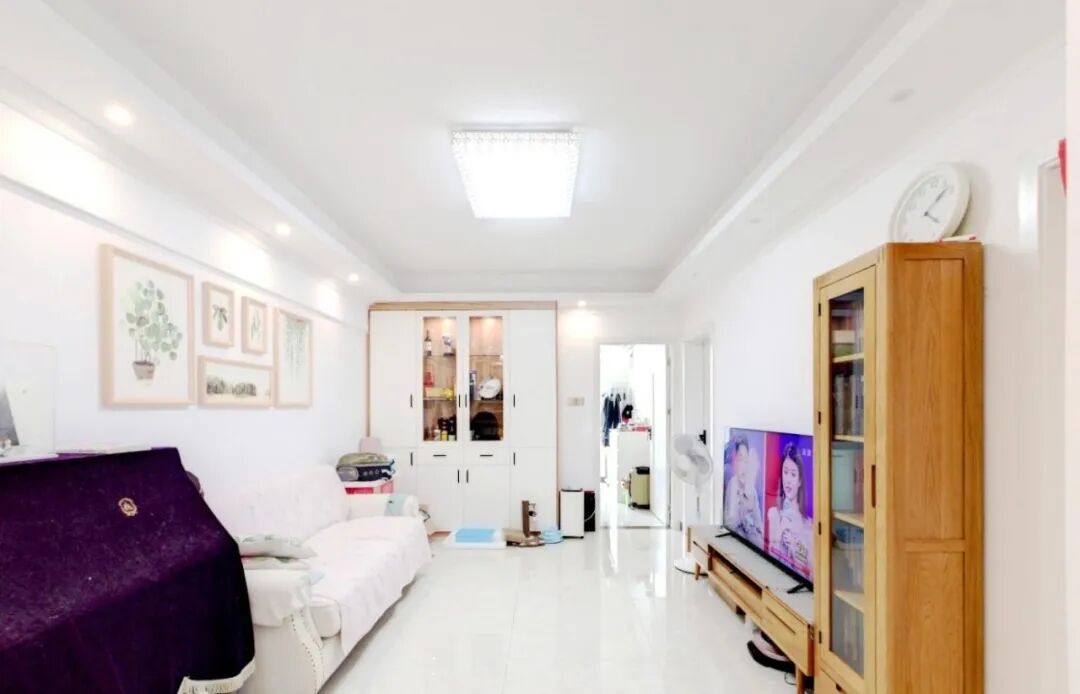 天河北总价700万 | 伊顿18，76平两房，少有放盘、业主急售！