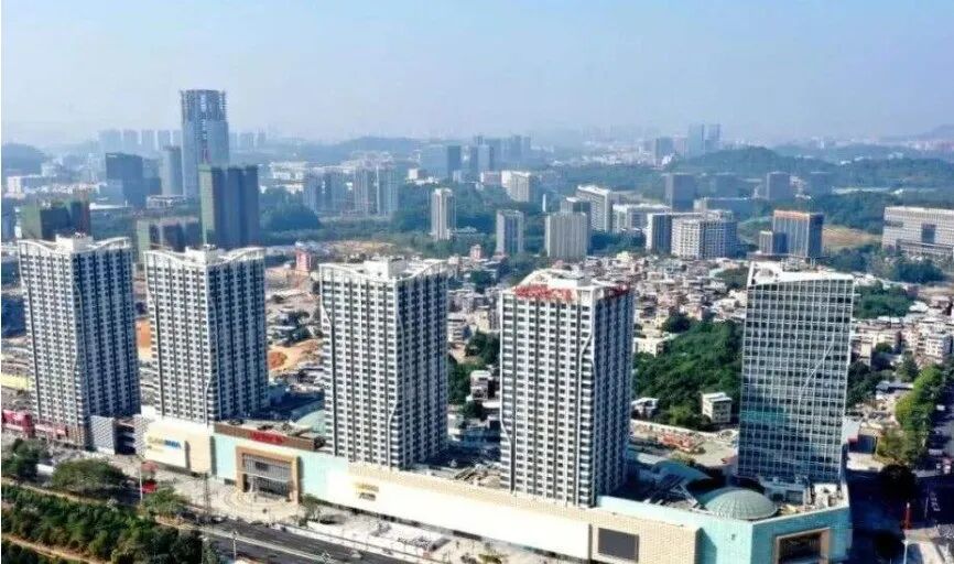 广州黄埔【碧桂园星悦台】建面32~52㎡二*四房，精装现楼！