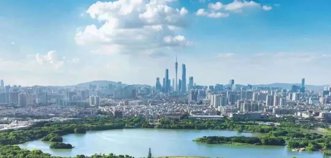 海珠今年哪个豪宅*抢风头？保利湖光悦色告诉你答案。