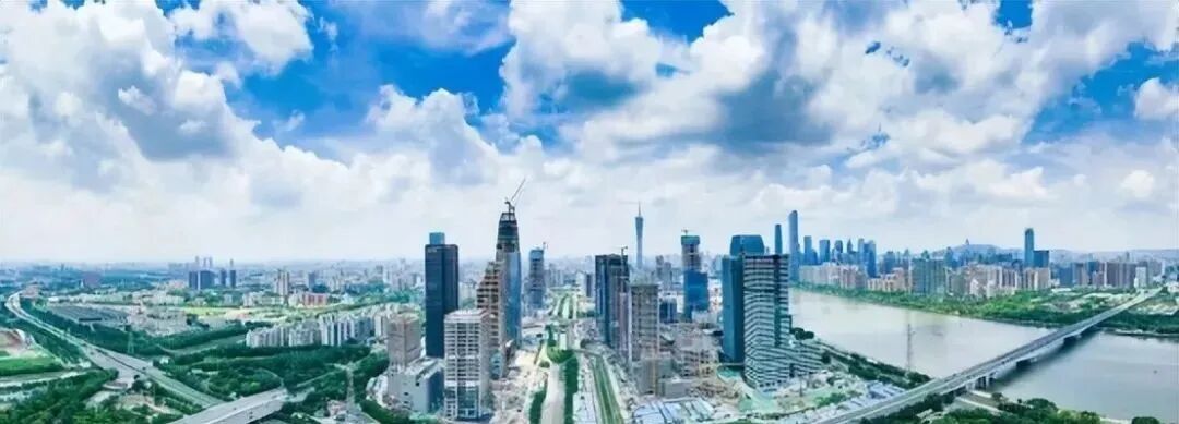 海珠今年哪个豪宅*抢风头？保利湖光悦色告诉你答案。