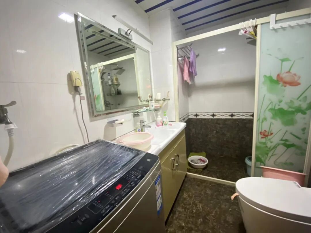 天河北总价1400万 | 芳草园，126平三房，花园小区，业主急售！