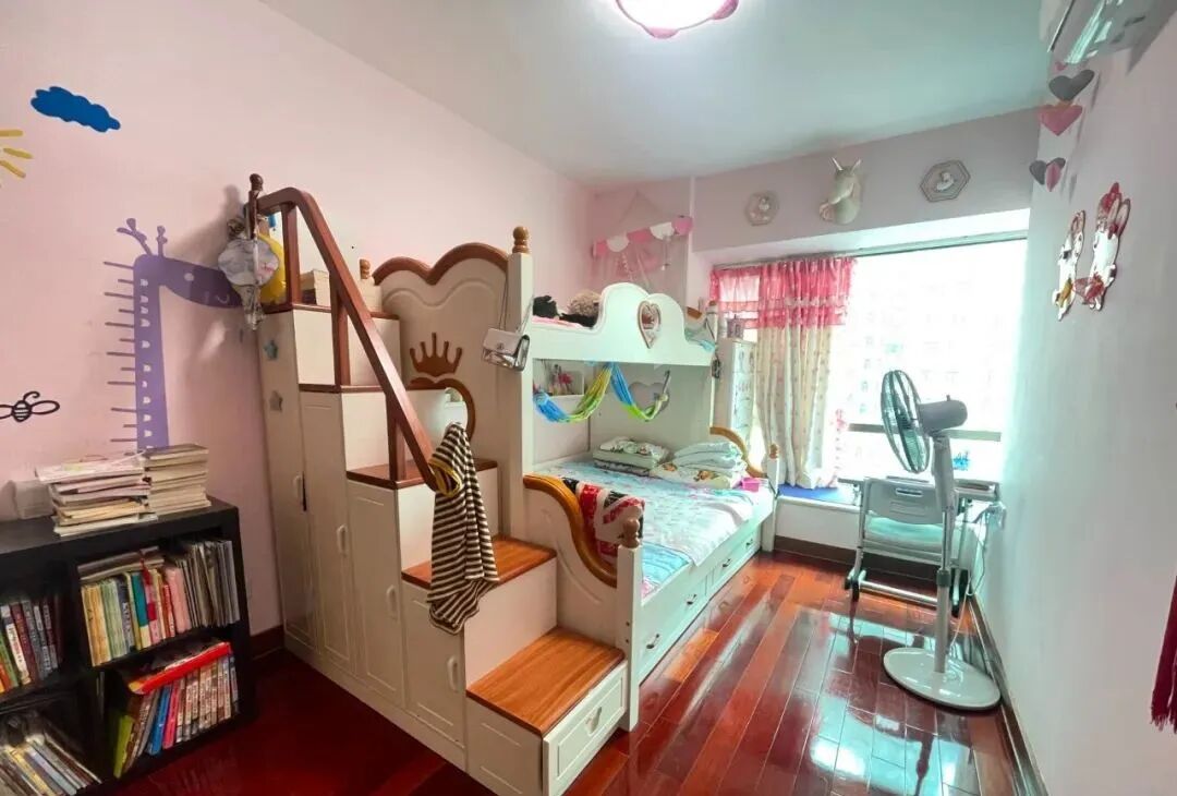 天河北二手房出售，耀星华庭，123平，1055万！