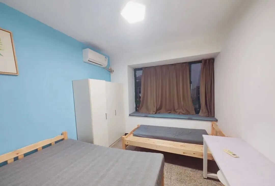 天河北二手房出售，金海花园，105平方，705万！