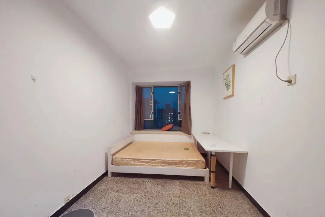 天河北二手房出售，金海花园，105平方，705万！