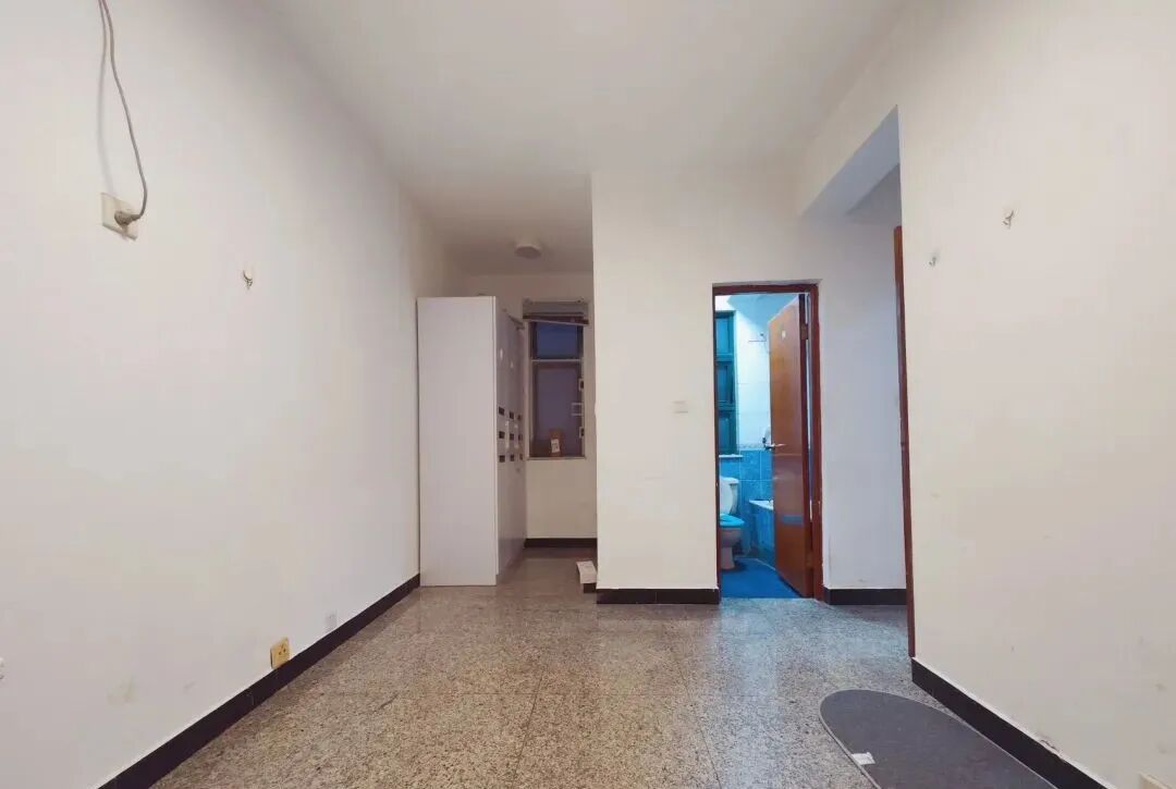 天河北二手房出售，金海花园，105平方，705万！