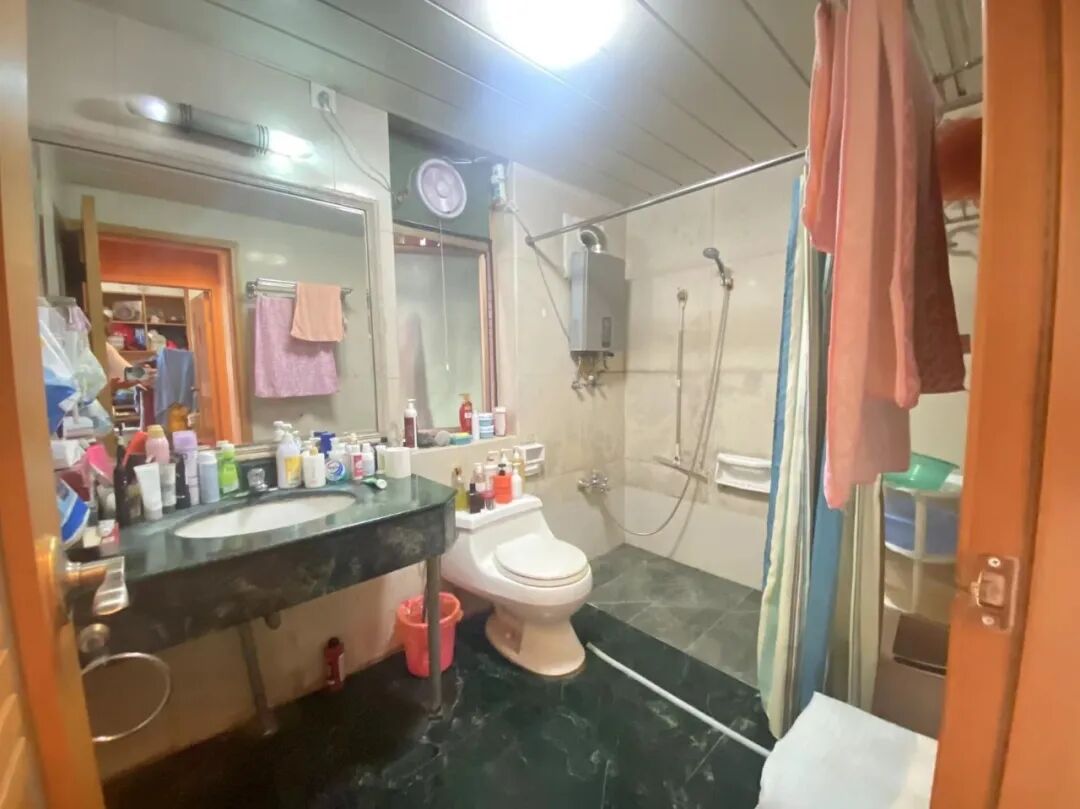 天河北总价1050万四房 | 帝景苑，138平，无抵押，业主急售！