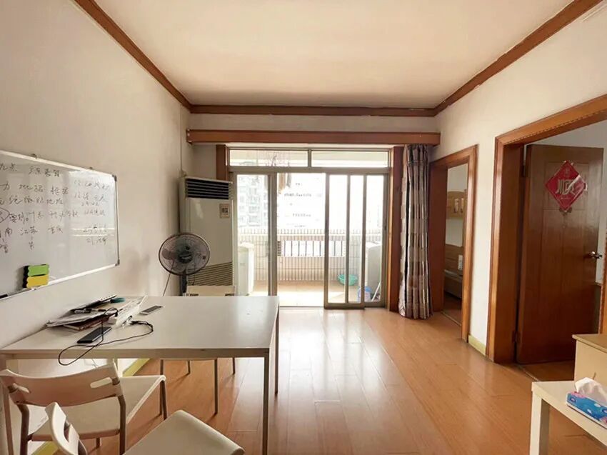 天河北总价580万两房 | 润华大厦，88平精装大两房，厅出阳台、双地铁