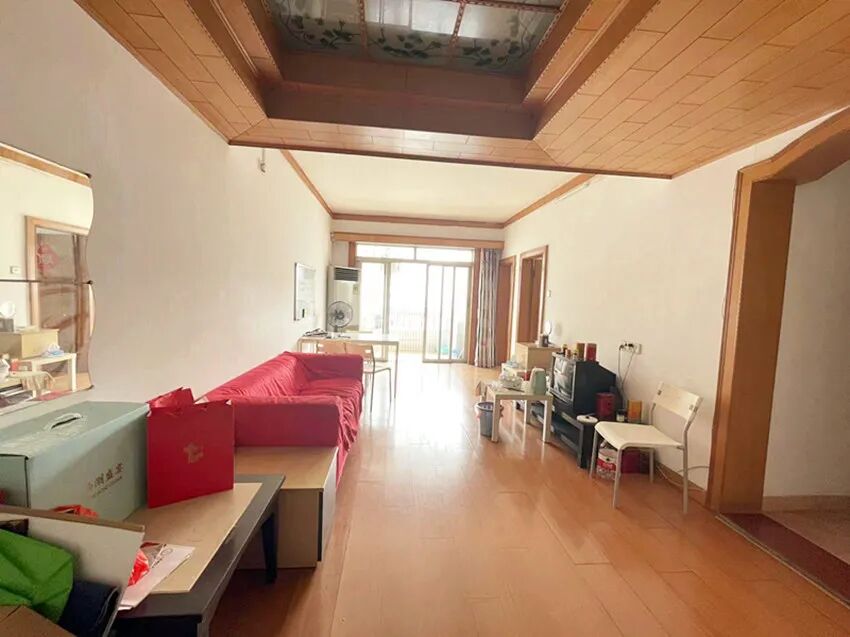 天河北总价580万两房 | 润华大厦，88平精装大两房，厅出阳台、双地铁