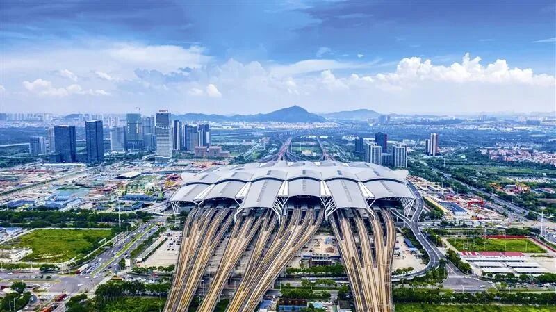 番禺地铁盘3.6万/平开售，开盘闪卖8亿？