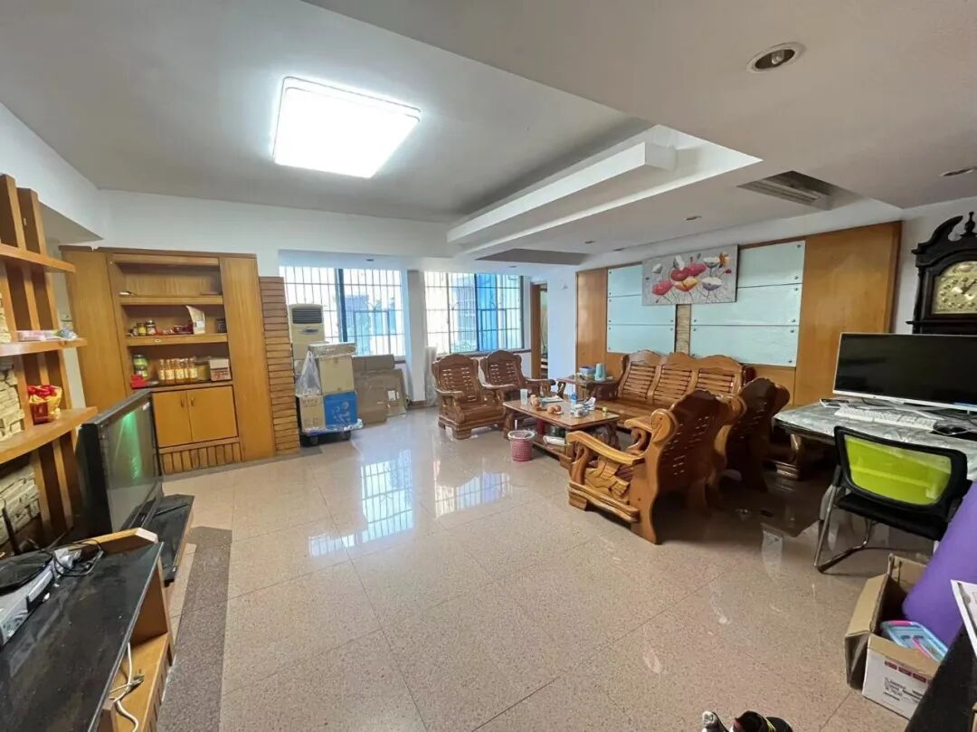 天河北总价830万三房| 金田花苑，126平三房，有学位无贷款