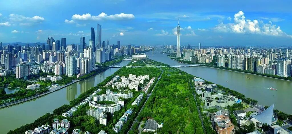 番禺地铁盘3.6万/平开售，开盘闪卖8亿？