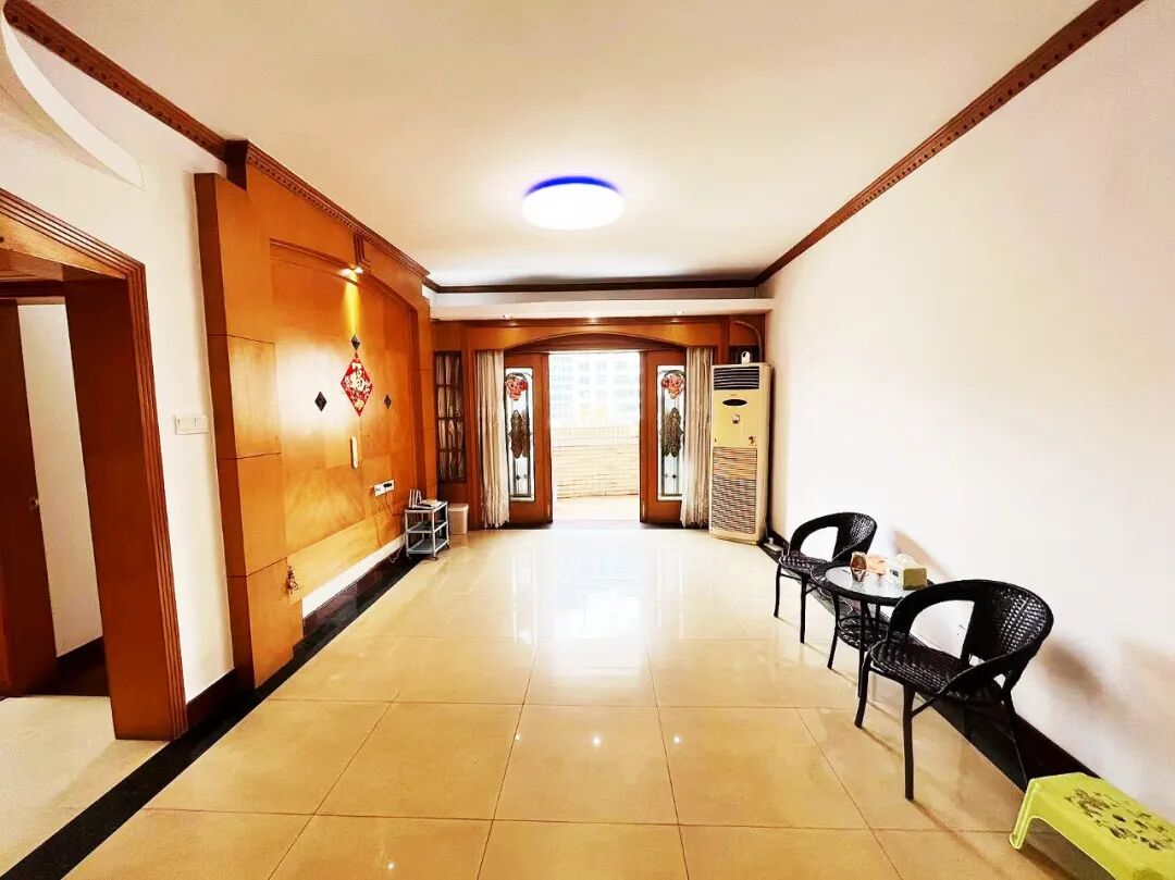 天河北总价630万三房 |   天寿路宿舍区，106平三房，南向、急售！