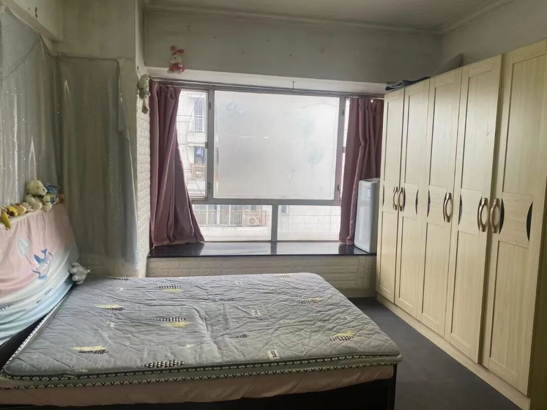 天河北总价330万 | 鸿翔大厦，39平，学位未占用、急售！