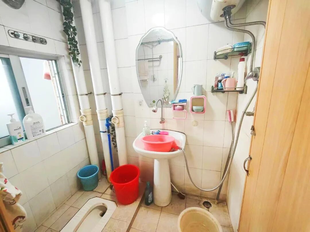 天河北二手房【润华大厦】84平，总价485万！