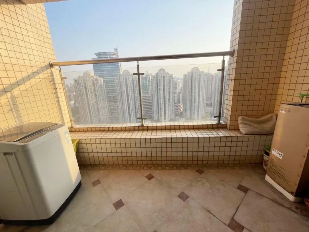 天河北总价800万 | 银汇华庭，97平，过五年*、产权清晰、无贷款！