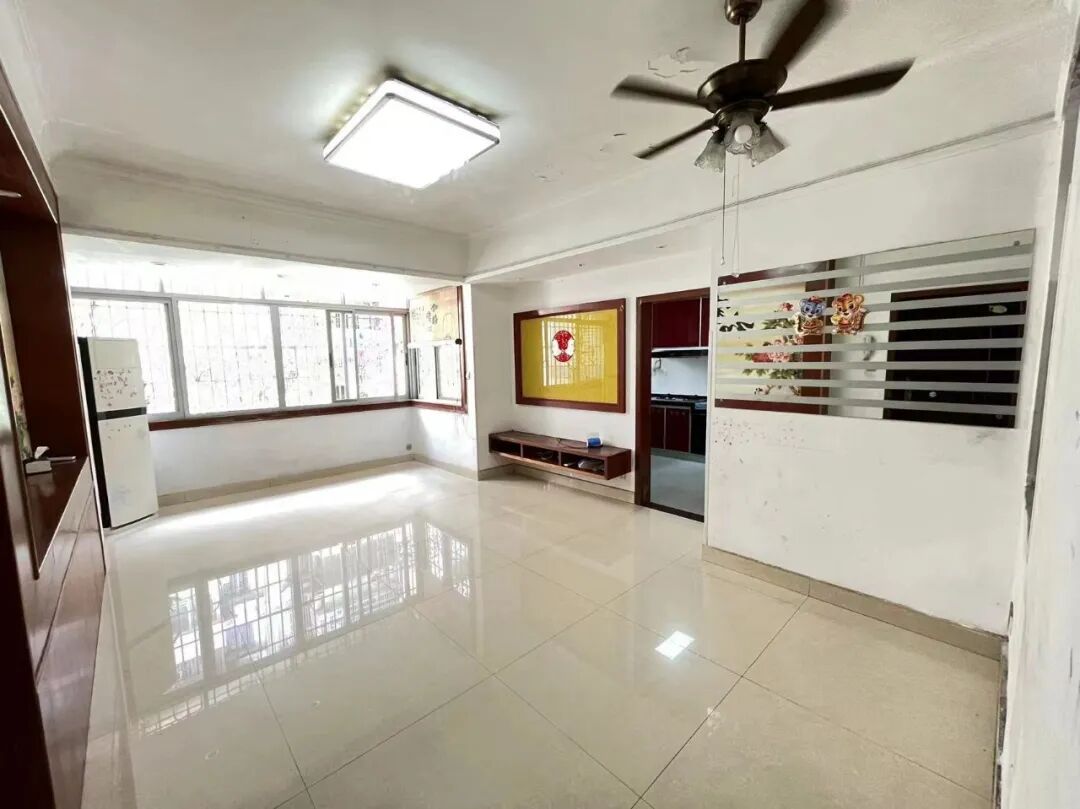 天河北总价468万三房 | 煤气公司宿舍，83平精装大三房，业主诚心出售！