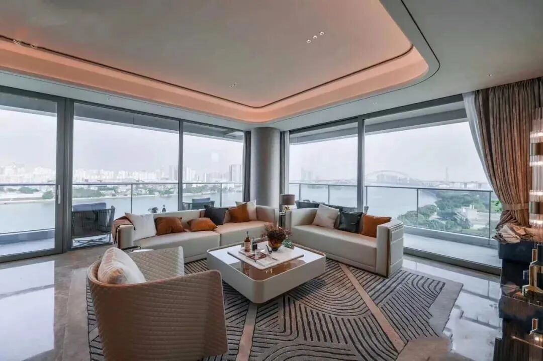 广州幸福湾270°江景，8-10万/平！