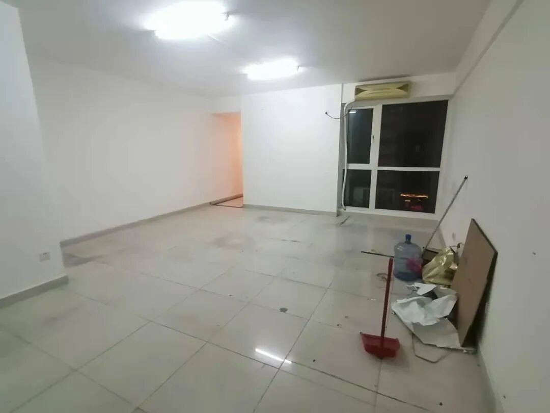 天河北总价750万 | 东方之珠花园，100平，南向大三房、无抵押、诚心出售！