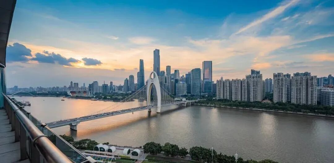 海珠【中海观澔府】89-126方江景房，总价6字头！