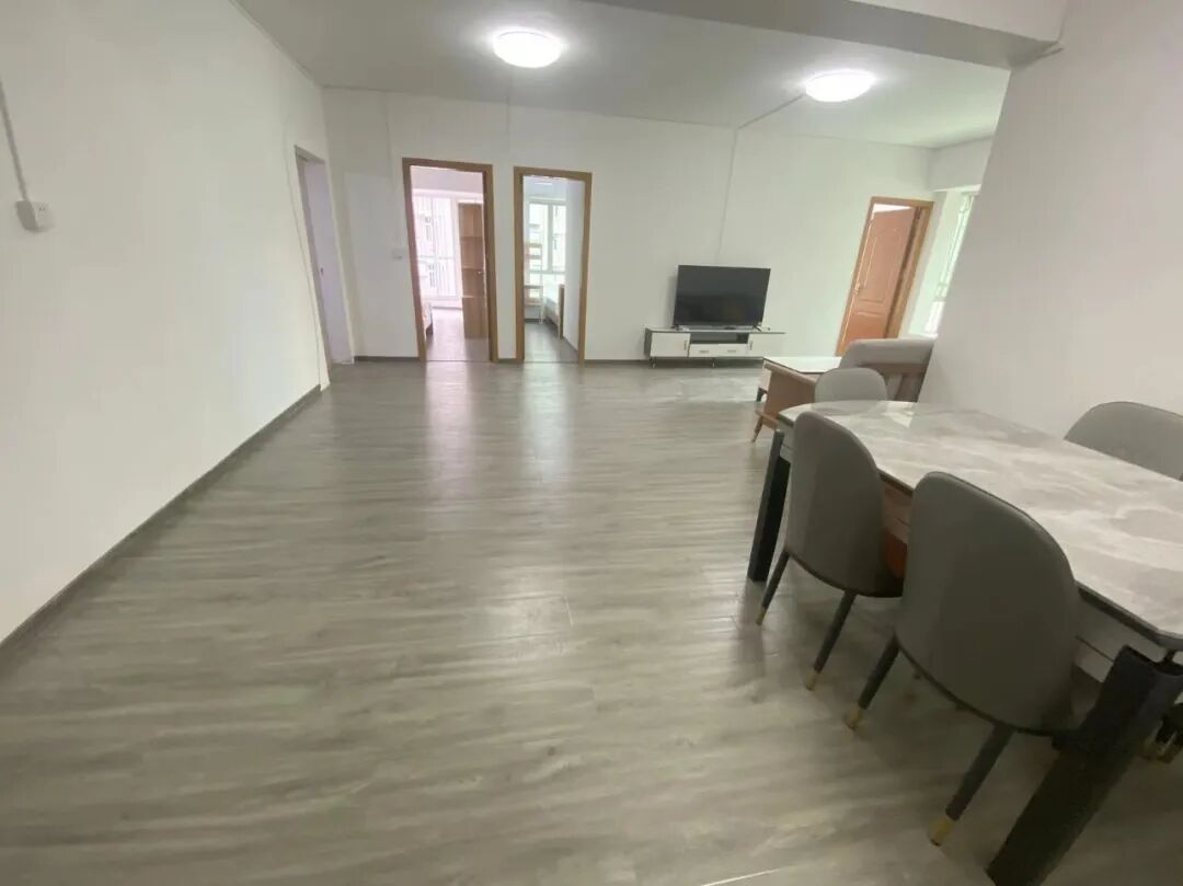 天河北总价948万三房 |  聚龙阁，118平三房，总价低、近地铁！