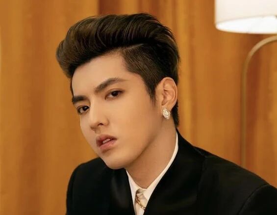 吴签在牢里幸灾乐祸？张大大折磨吴京？Lisa违法？黄子韬被查？刘诗诗为吴奇隆卖房抵债？