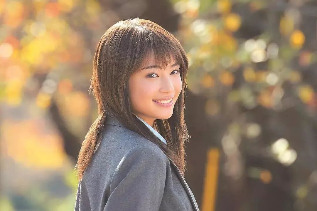 她长了张让人难忘的初恋脸 选美赢过 千年一遇 美少女 玩儿电影微信公众号文章