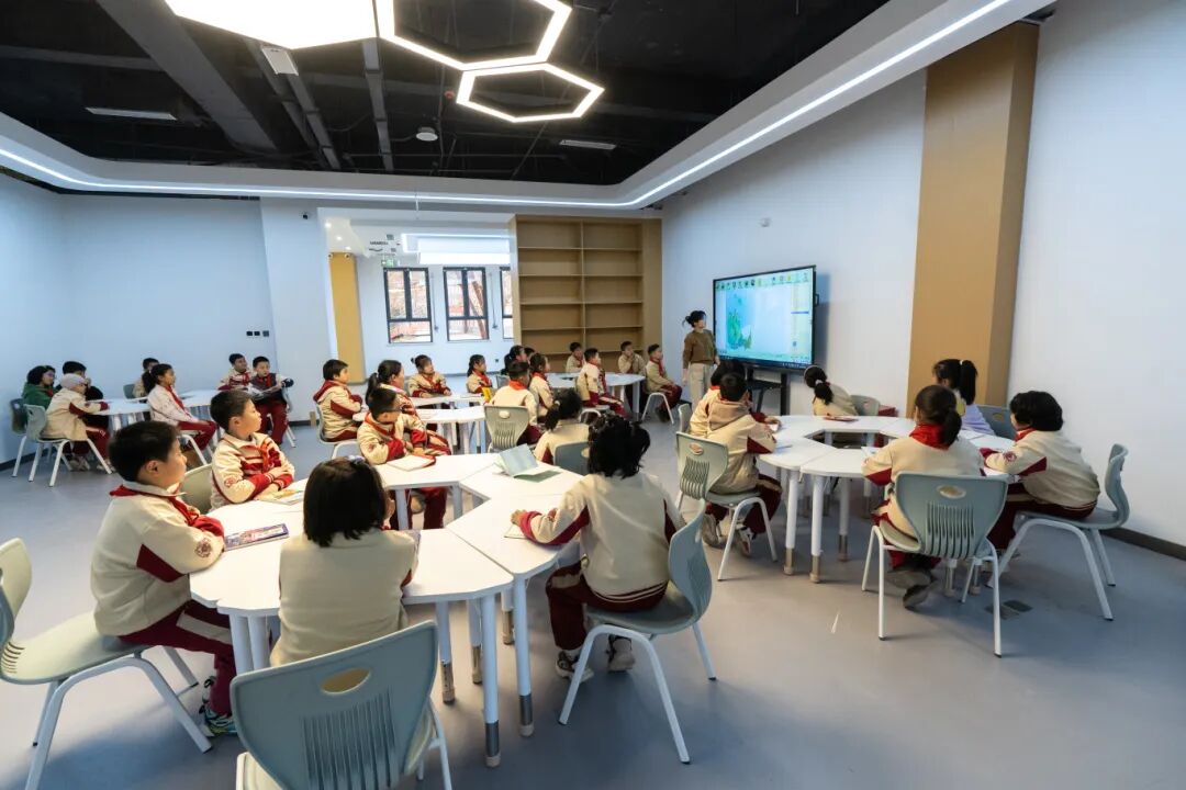 伽师县第二小学.jpg
