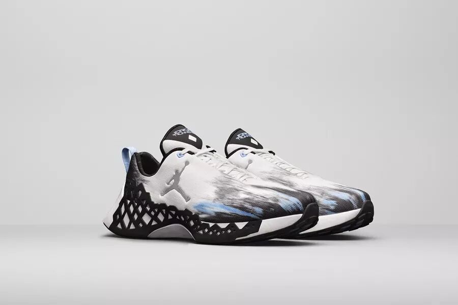 React 缓震 + 前掌 Zoom！Jordan 全新跑鞋正式发布！