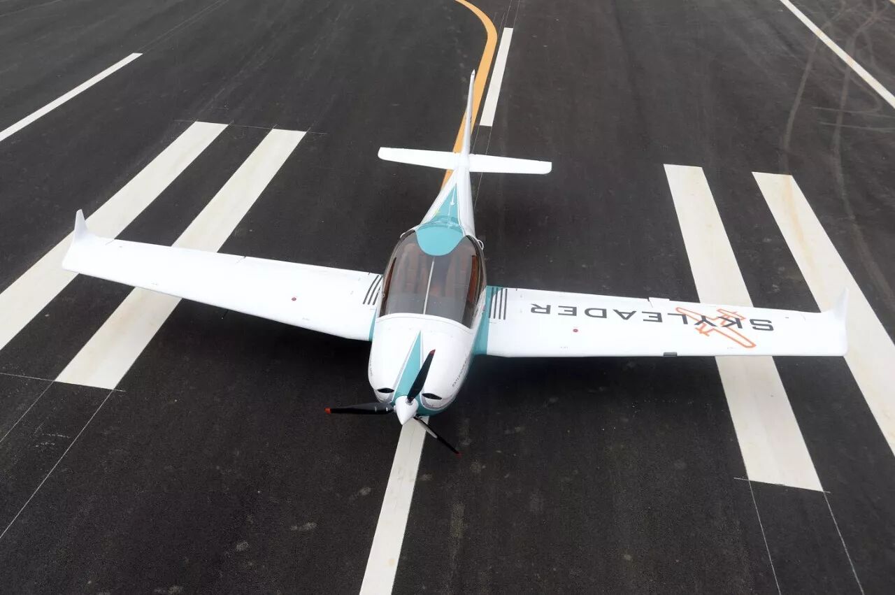 600 (或称卓尔领航者sl600) 飞机下线