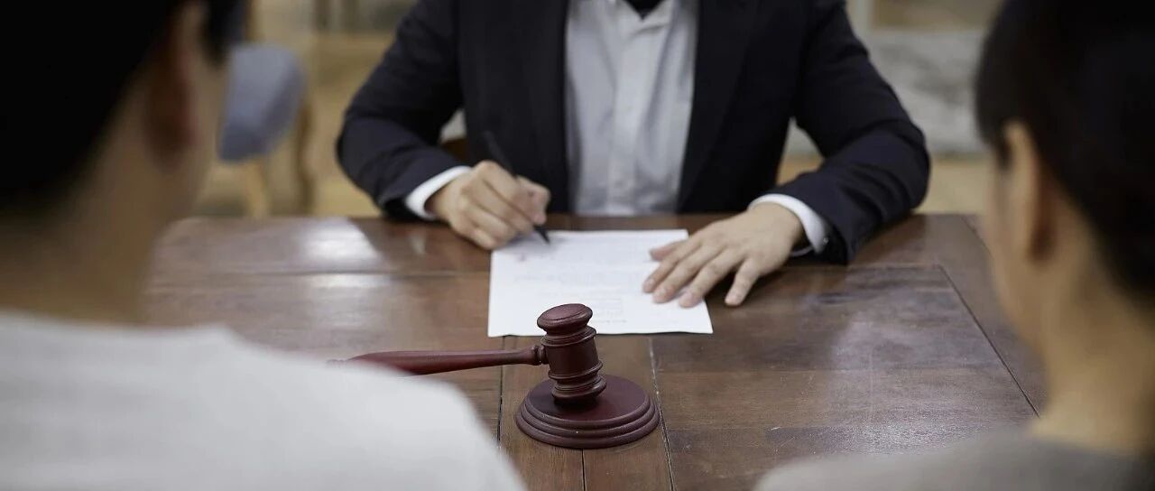 因为一个操作，男子被判净身出户，房子车子都归妻子