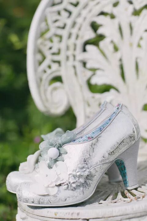 可爱范洛可可风格婚鞋