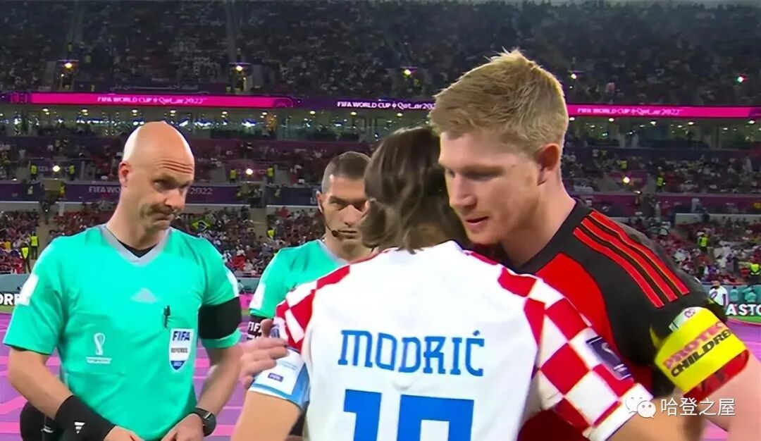 世界杯最新積分榜	：日本爆冷頭名晉級
 ，德國出局，16強僅差2席（14年的德國有多強）