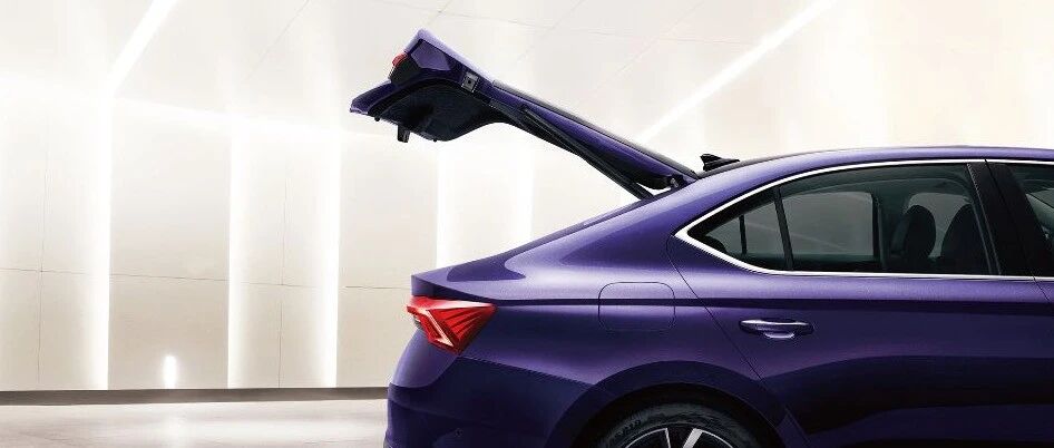 身为“数字化座驾”，Ta到底有多智能？|动力试驾·斯柯达全新明锐PRO