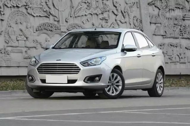 10萬家用車怎麼選?這四款合資小車都不比捷達差!