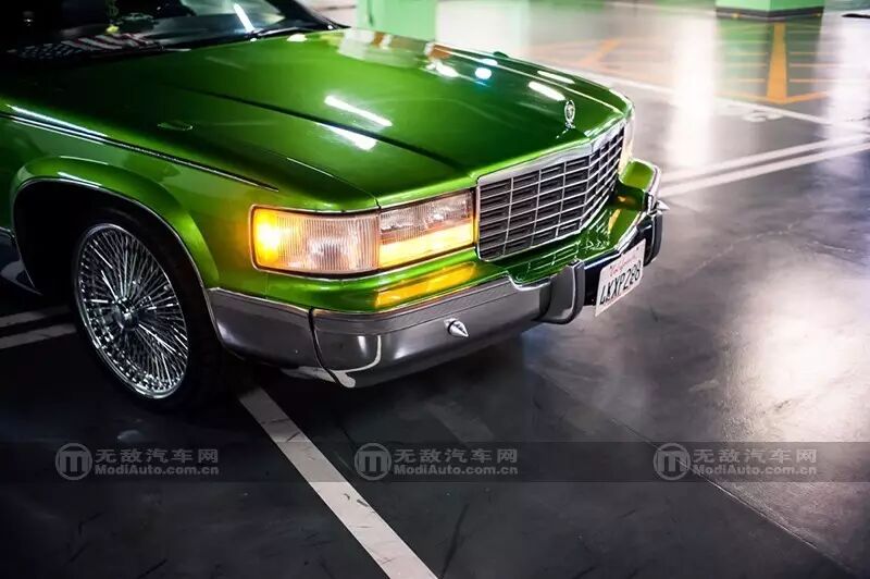 来吧，都看看什么是真正的美式豪华大沙发