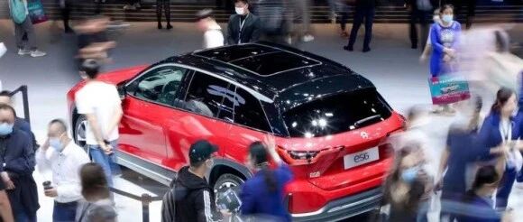 不只是车的盛宴，更是一场全城狂欢，看重庆车展如何“不务正业”