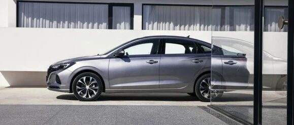 这多出来的180°，是2021款逸动PLUS基于用户思维给出的加分项