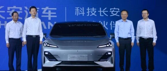 智能“代驾”帮你泊车，长安汽车APA7.0远程无人代客泊车明年量产