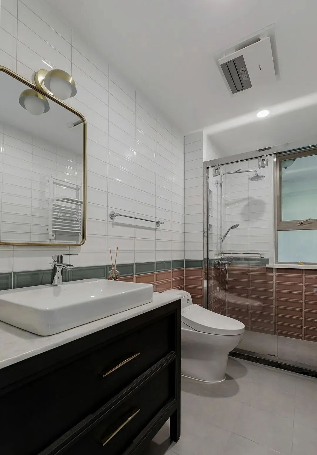 120平墨绿点金小轻奢，简美混搭三居室