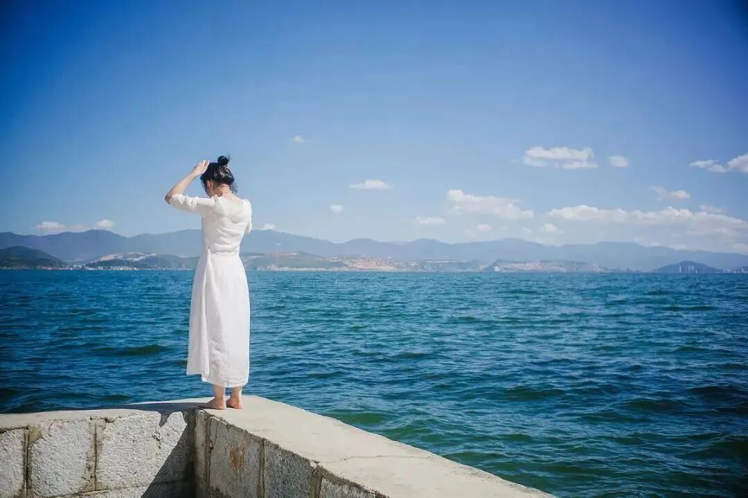 黑龙江美女拖把暴打副主任，现场视频看爽无数人：自从当了“悍妇”，生活舒适多了（组图） - 8