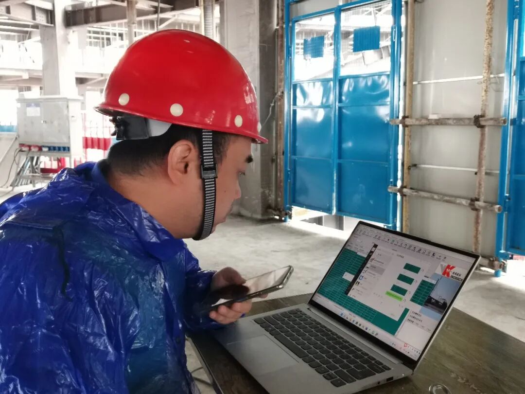 震撼！世界最大球體建筑穹頂提升的圖4