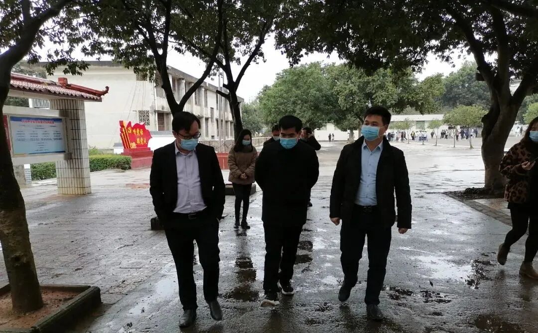 教育动态 | 大阿镇主要领导深入学校指导开学工作 | 信丰县信息公开