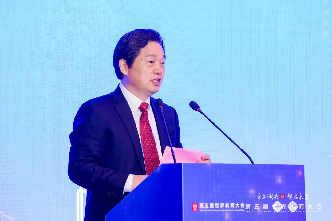 葛学斌在杭甬贸促“双城记”交流会暨合作签约仪式上致辞葛学斌在致辞中