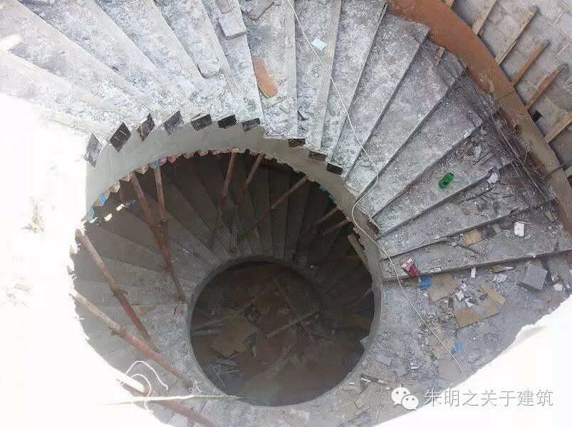 现浇混凝土螺旋楼梯