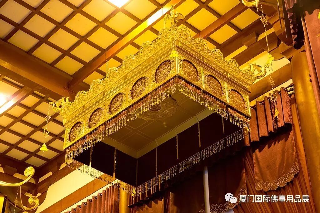 满目琳琅2017厦门国际佛事用品春季展中的佛像佛具