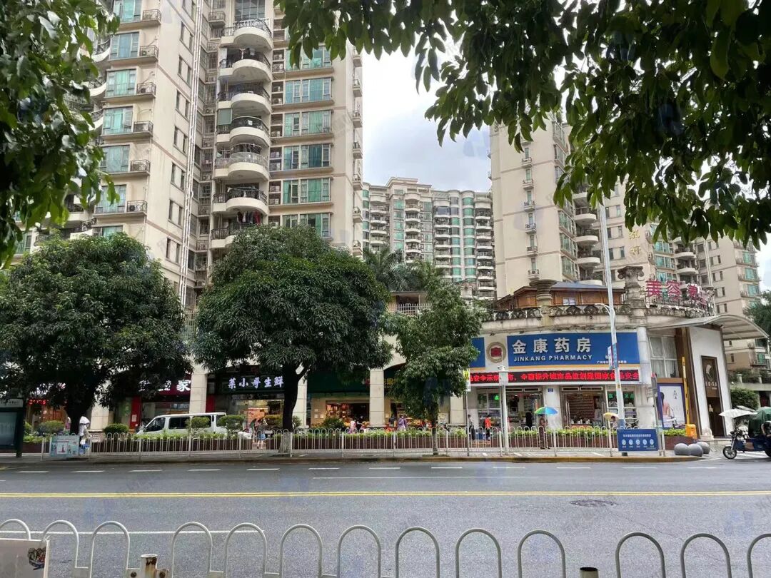 天河摇号地卖大平层，*开价竟7万/㎡起