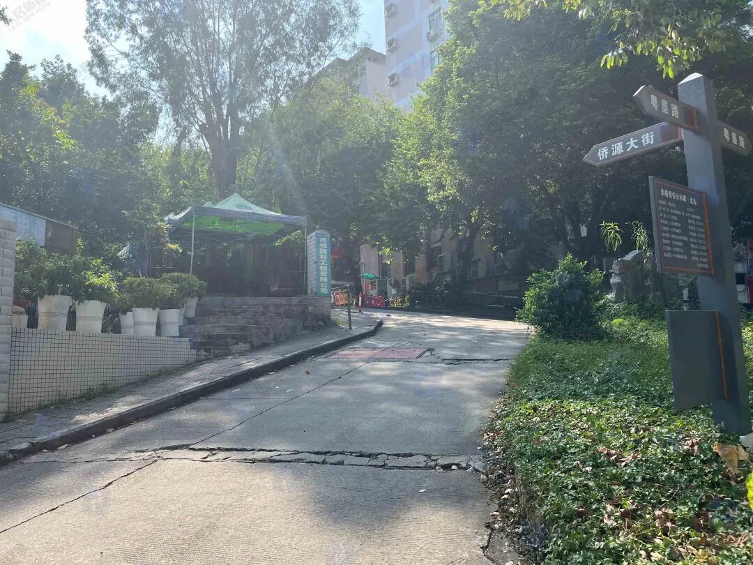 怪谁？位处天河双地铁交汇，这里均价才4万……