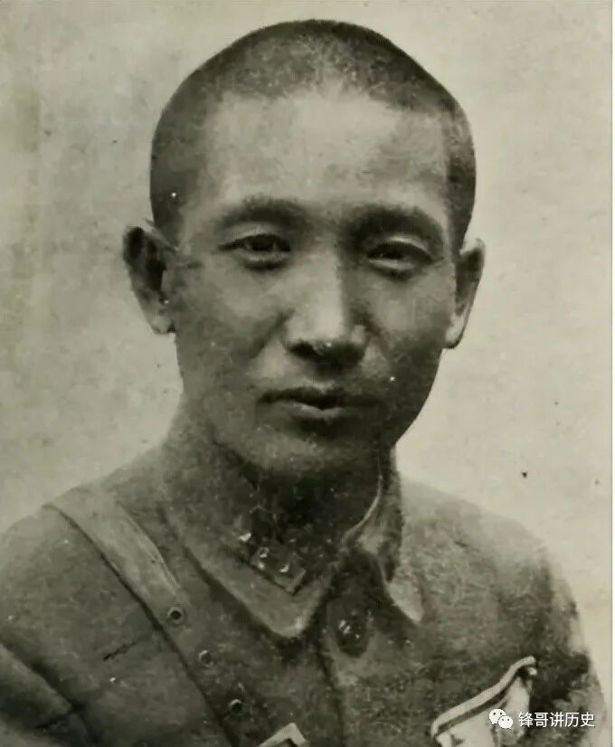 3号旗尺寸 国旗选拔：3号342票，张治中一番话，让毛主席支持5票的五星红旗